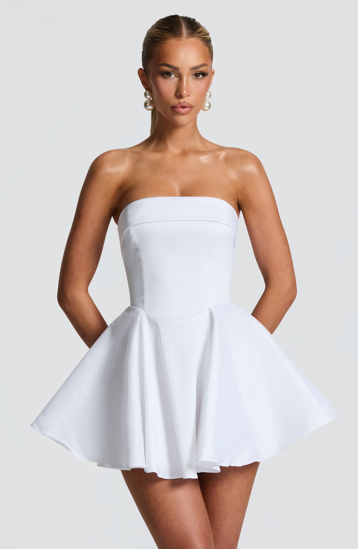 https://cdn.shopify.com/s/files/1/2060/7491/files/dionne-mini-dress-ivory-dress-babyboo-fashion-1171050257.jpg?v=1748942718