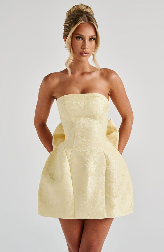 https://cdn.shopify.com/s/files/1/2060/7491/files/elenora-mini-dress-lemon-dress-xs-babyboo-fashion-32998619578431.jpg?v=1748600332