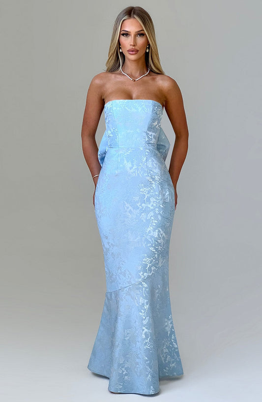 https://cdn.shopify.com/s/files/1/2060/7491/files/felicity-maxi-dress-blue-dress-xs-babyboo-fashion-32153037865023.jpg?v=1748600879