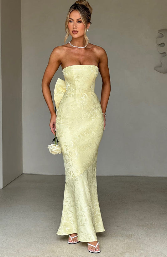 https://cdn.shopify.com/s/files/1/2060/7491/files/felicity-maxi-dress-lemon-dress-babyboo-fashion-32522815209535.jpg?v=1748874901