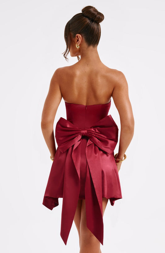 https://cdn.shopify.com/s/files/1/2060/7491/files/freja-mini-dress-burgundy-dress-xs-babyboo-fashion-31087865266239.jpg?v=1748875039