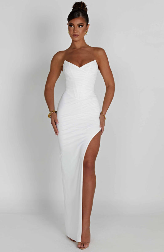 https://cdn.shopify.com/s/files/1/2060/7491/files/giovanna-maxi-dress-ivory-dress-xs-babyboo-fashion-30877020389439.jpg?v=1748604486