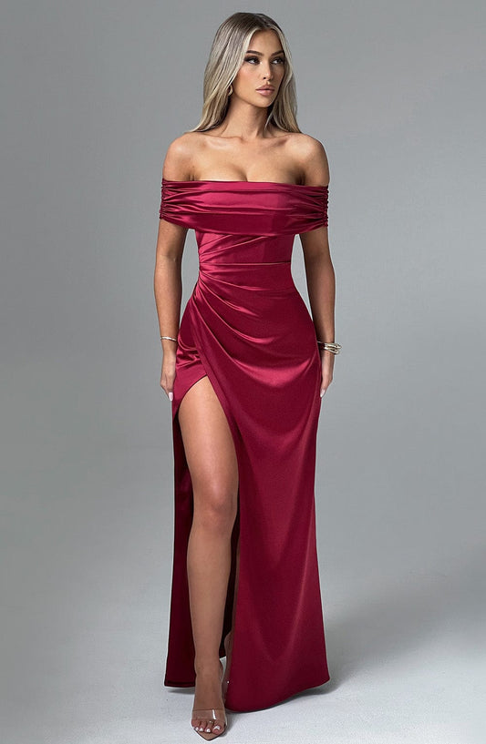 https://cdn.shopify.com/s/files/1/2060/7491/files/gwendolyn-maxi-dress-burgundy-dress-xs-babyboo-fashion-32481067270207.jpg?v=1748600920