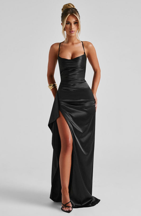 https://cdn.shopify.com/s/files/1/2060/7491/files/helen-maxi-dress-black-dress-xs-babyboo-fashion-32568283365439.jpg?v=1748600685