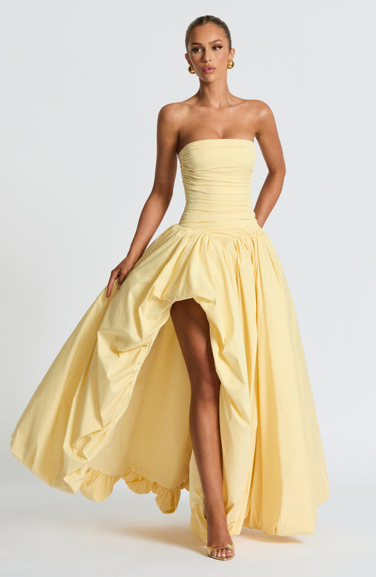 https://cdn.shopify.com/s/files/1/2060/7491/files/jillian-maxi-dress-lemon-dress-xs-babyboo-fashion-1153165822.jpg?v=1748599800