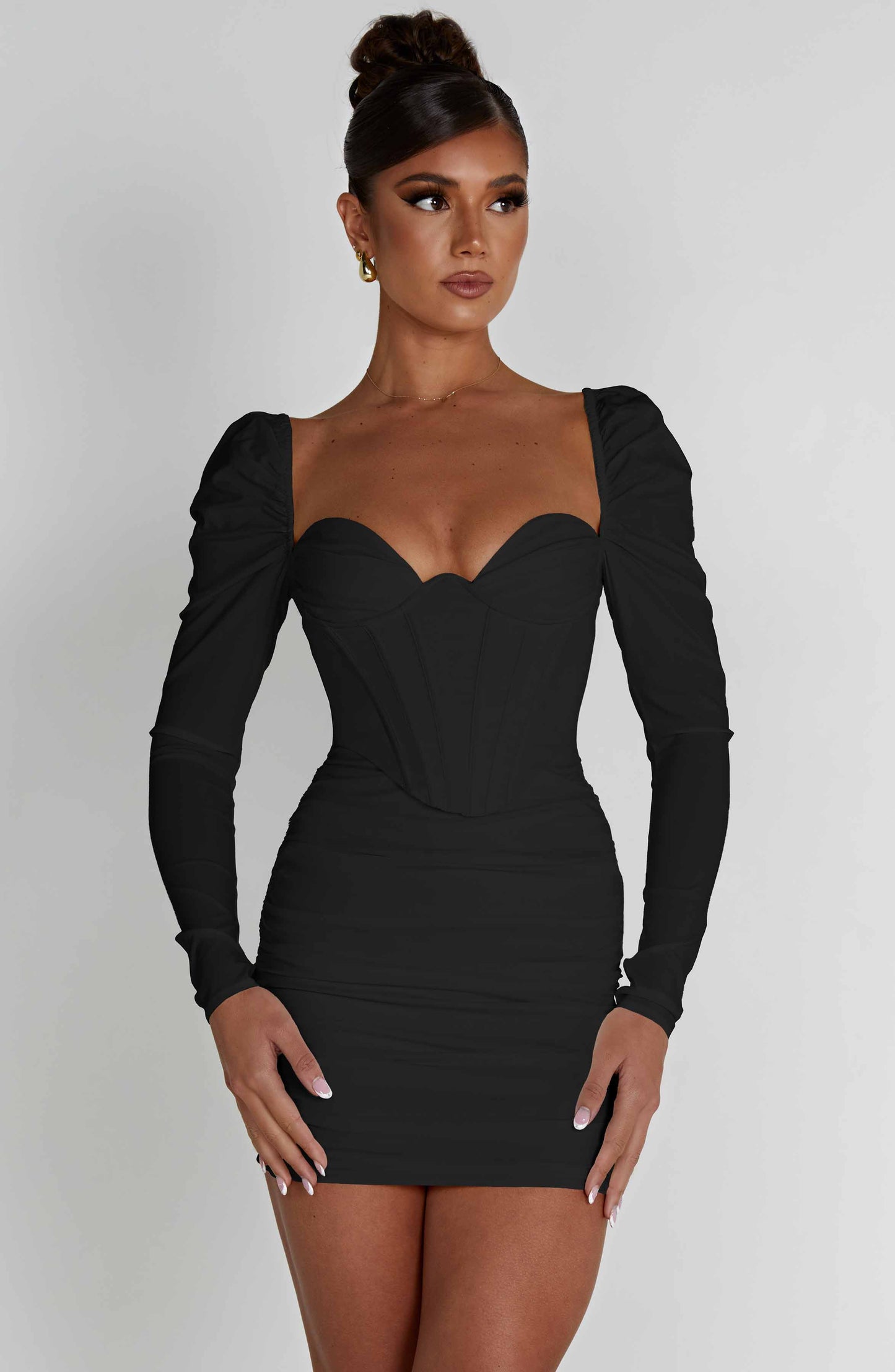 https://cdn.shopify.com/s/files/1/2060/7491/files/louise-mini-dress-black-dress-xs-babyboo-fashion-30879770804287.jpg?v=1748604583