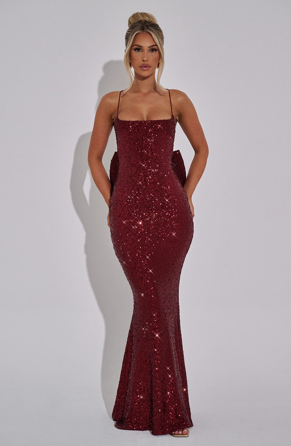 https://cdn.shopify.com/s/files/1/2060/7491/files/meridith-maxi-dress-wine-dress-xs-babyboo-fashion-32750472462399.jpg?v=1748600456