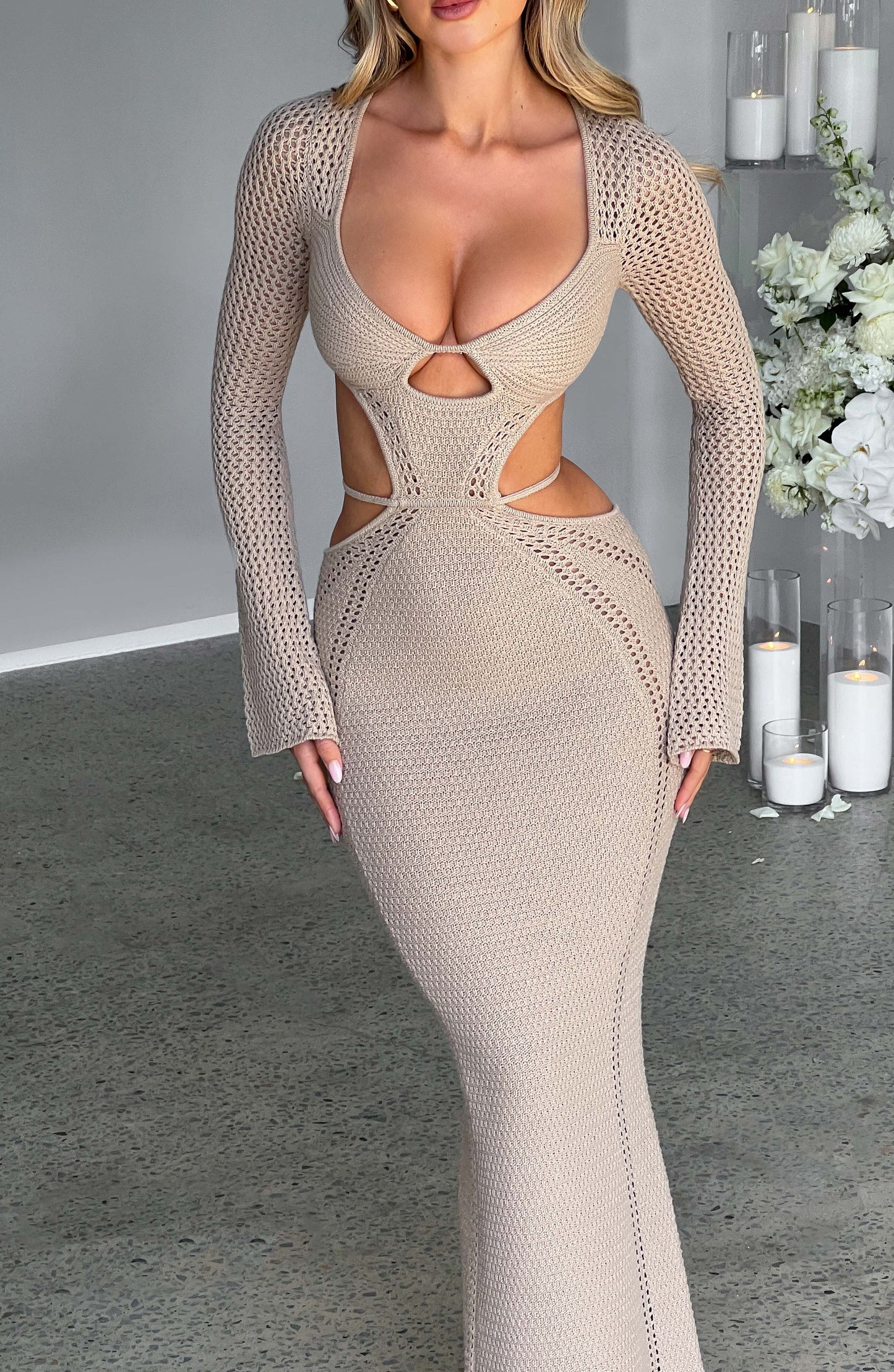 https://cdn.shopify.com/s/files/1/2060/7491/files/nadine-maxi-dress-beige-dress-xs-babyboo-fashion-30908621357119.jpg?v=1748603824
