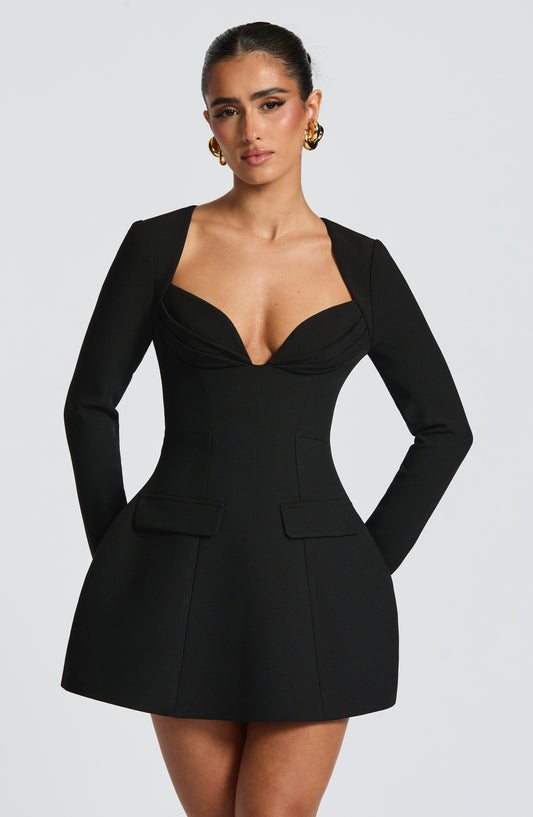 https://cdn.shopify.com/s/files/1/2060/7491/files/regina-mini-dress-black-dress-babyboo-fashion-1161602853.jpg?v=1748600882