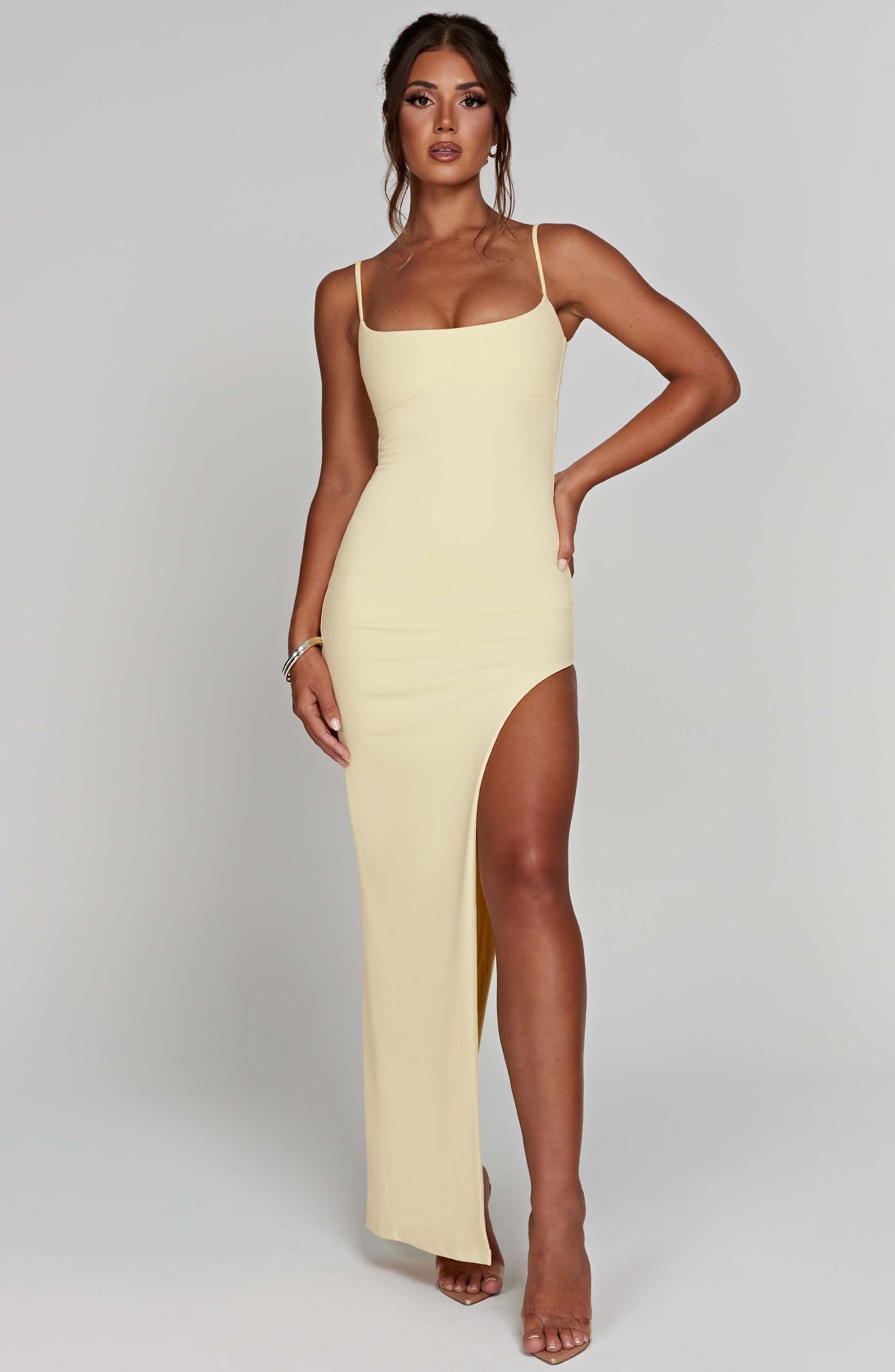 Abito Maxi Tiarne in Limone - Elegante e Femminile