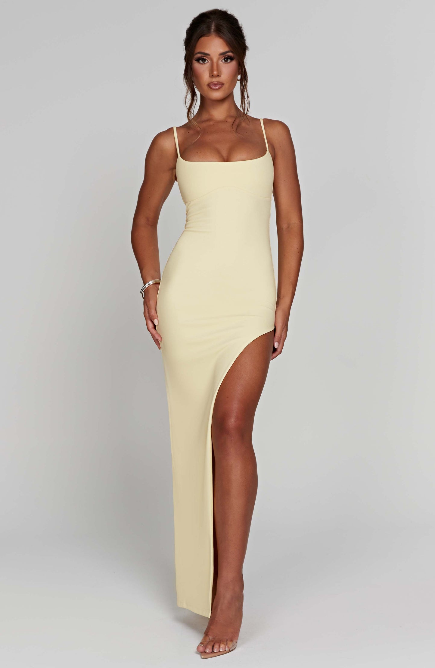 Abito Maxi Tiarne in Limone - Elegante e Femminile
