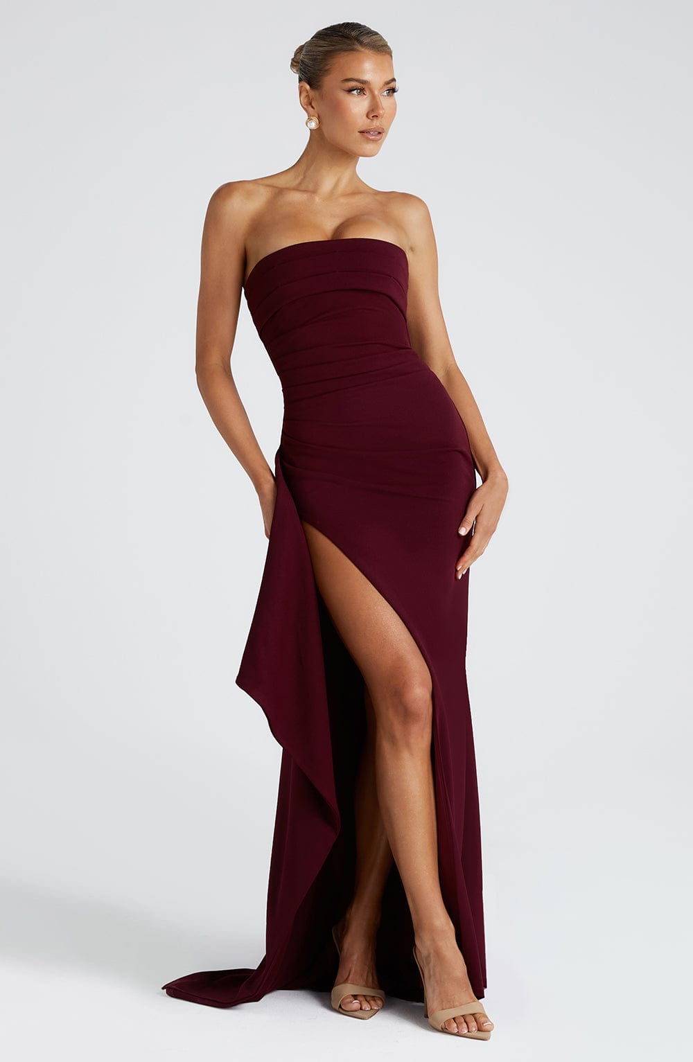 https://cdn.shopify.com/s/files/1/2060/7491/files/zafira-maxi-dress-cherry-lacquer-dress-babyboo-fashion-1114021633.jpg?v=1748600168