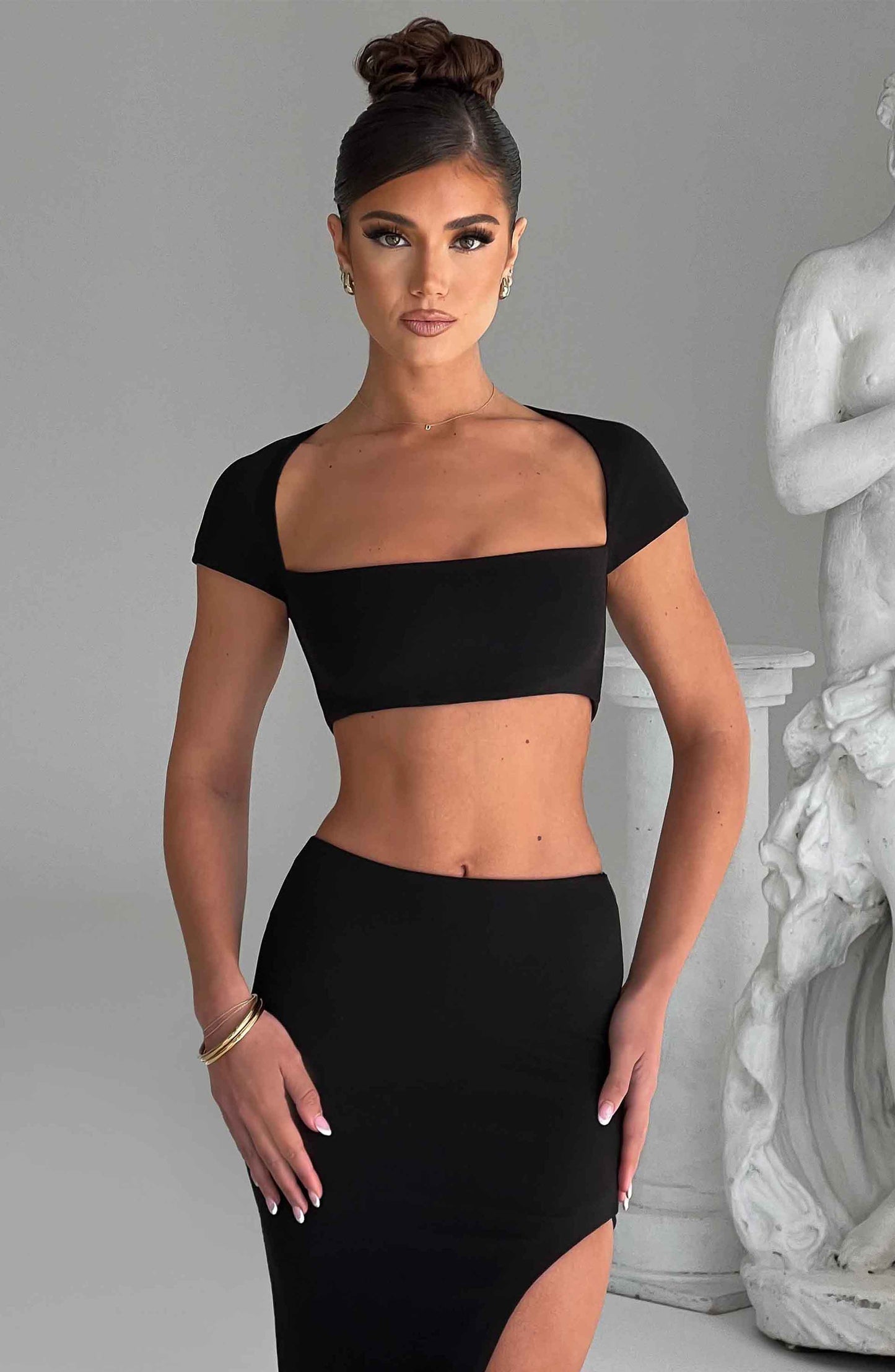 https://cdn.shopify.com/s/files/1/2060/7491/files/adorn-top-black-tops-xs-babyboo-fashion-30878781505599.jpg?v=1748603983