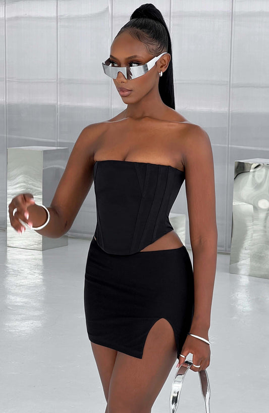 https://cdn.shopify.com/s/files/1/2060/7491/products/alina-mini-skirt-black-skirt-xs-babyboo-fashion-30608693035071.jpg?v=1748605025