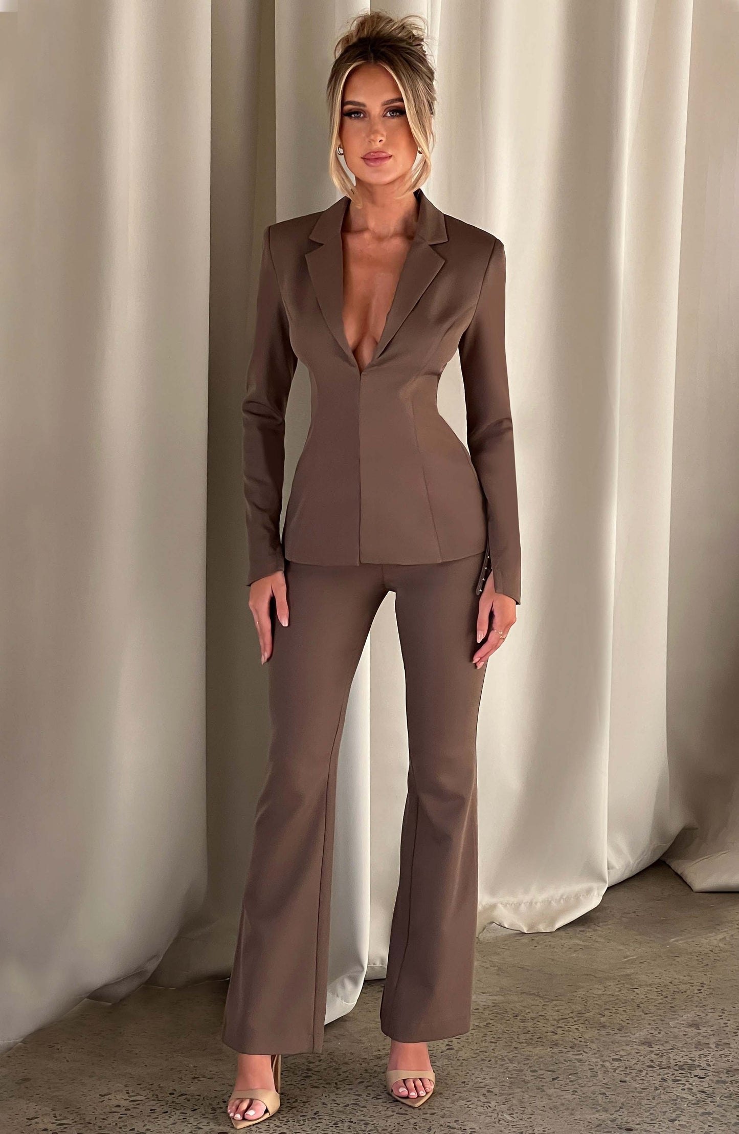 https://cdn.shopify.com/s/files/1/2060/7491/files/aspen-pant-mocha-pants-xs-babyboo-fashion-30795507925055.jpg?v=1748604423
