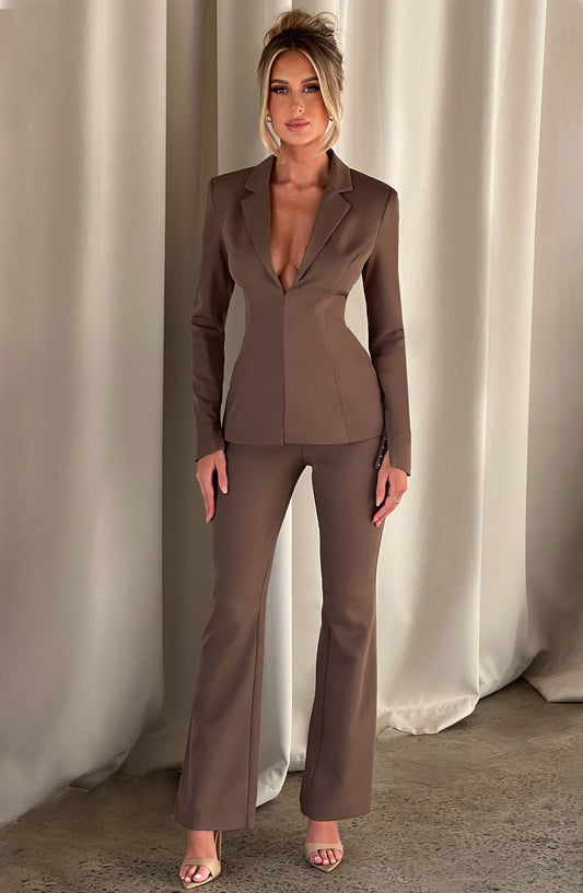 https://cdn.shopify.com/s/files/1/2060/7491/files/aspen-pant-mocha-pants-xs-babyboo-fashion-30795507925055.jpg?v=1748604423