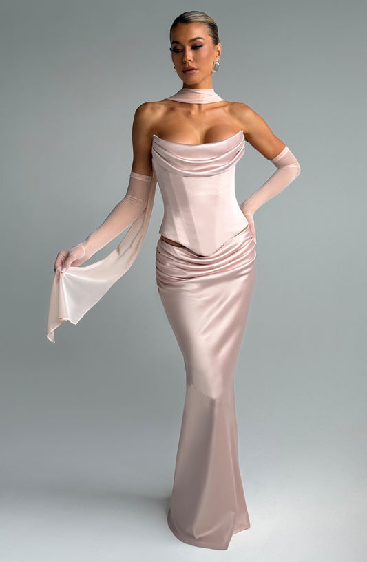 https://cdn.shopify.com/s/files/1/2060/7491/files/bernadette-maxi-skirt-soft-peach-skirt-xs-babyboo-fashion-1150506453.jpg?v=1748600055
