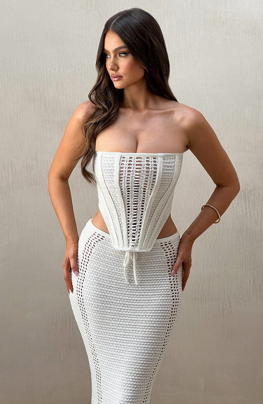 https://cdn.shopify.com/s/files/1/2060/7491/files/carly-corset-white-tops-babyboo-fashion-31331570188351.jpg?v=1748602204