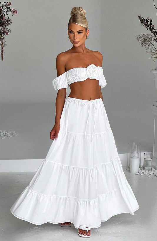 https://cdn.shopify.com/s/files/1/2060/7491/files/carmen-maxi-skirt-ivory-skirt-xs-s-babyboo-fashion-31071212175423.jpg?v=1748602883