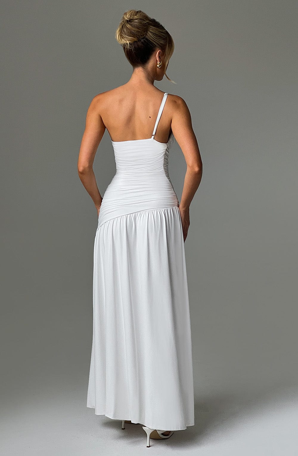 Claudia Maxi Abito Bianco