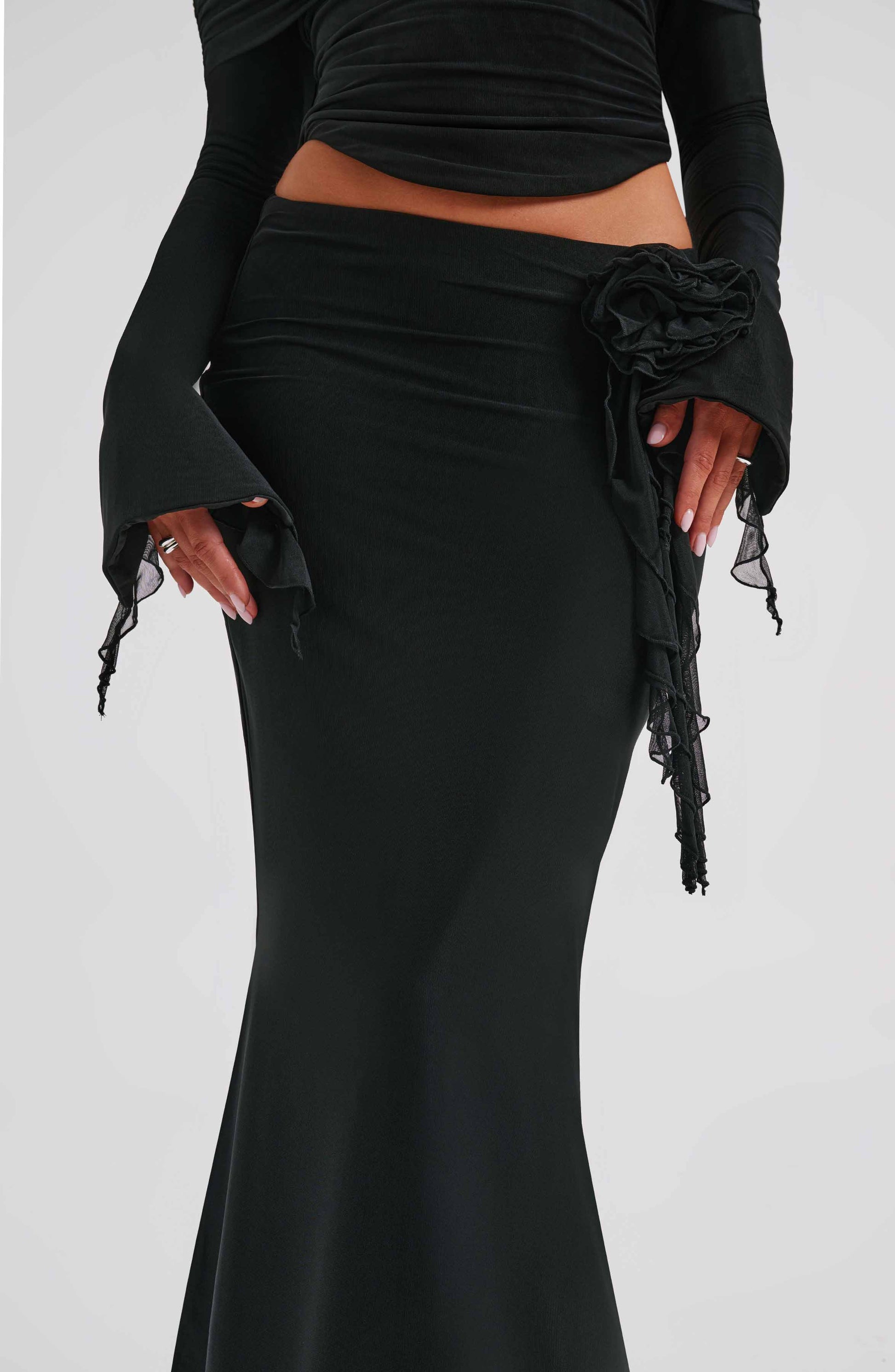 Gonna Maxi Deema Nera - Eleganza e Stile per Ogni Occasione