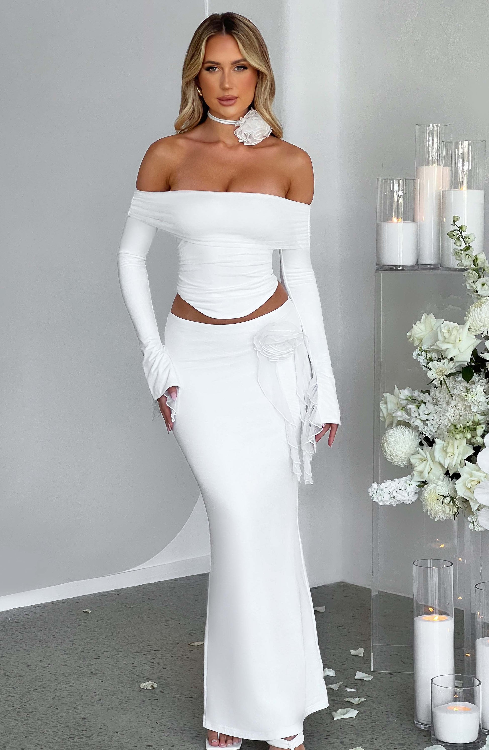 https://cdn.shopify.com/s/files/1/2060/7491/files/deema-maxi-skirt-ivory-skirt-xs-babyboo-fashion-30908626075711.jpg?v=1748603666
