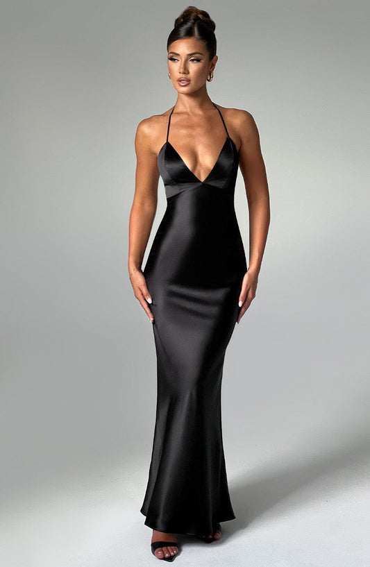 https://cdn.shopify.com/s/files/1/2060/7491/files/delphine-maxi-dress-black-dress-babyboo-fashion-31266585018431.jpg?v=1748602299