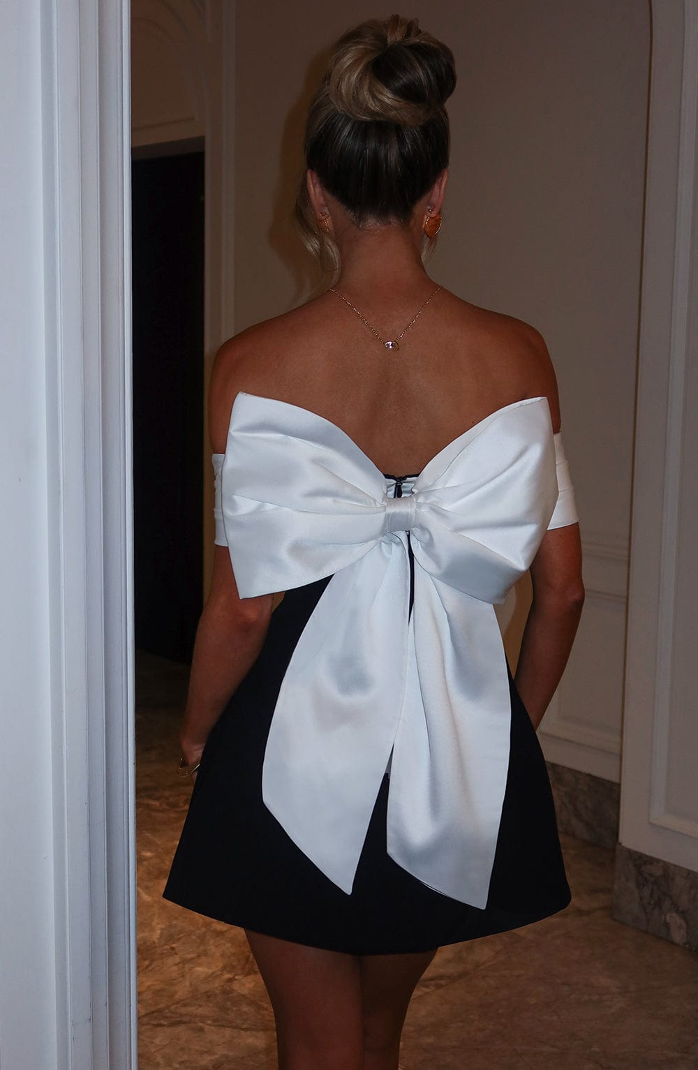 Abito da donna Delta mini nero/bianco
