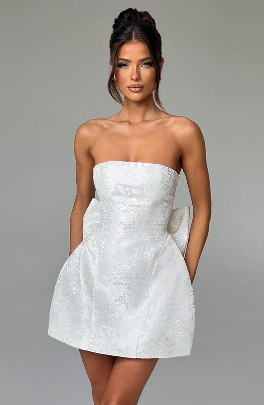 https://cdn.shopify.com/s/files/1/2060/7491/files/elenora-mini-dress-ivory-dress-babyboo-fashion-31152345514047.jpg?v=1748602622