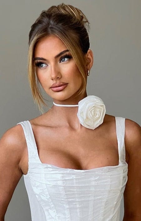 Colore Ivory Fiore Choker