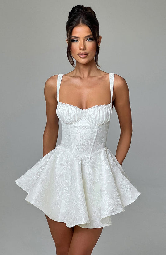https://cdn.shopify.com/s/files/1/2060/7491/files/emelie-playsuit-ivory-playsuit-babyboo-fashion-31172104978495.jpg?v=1748602561