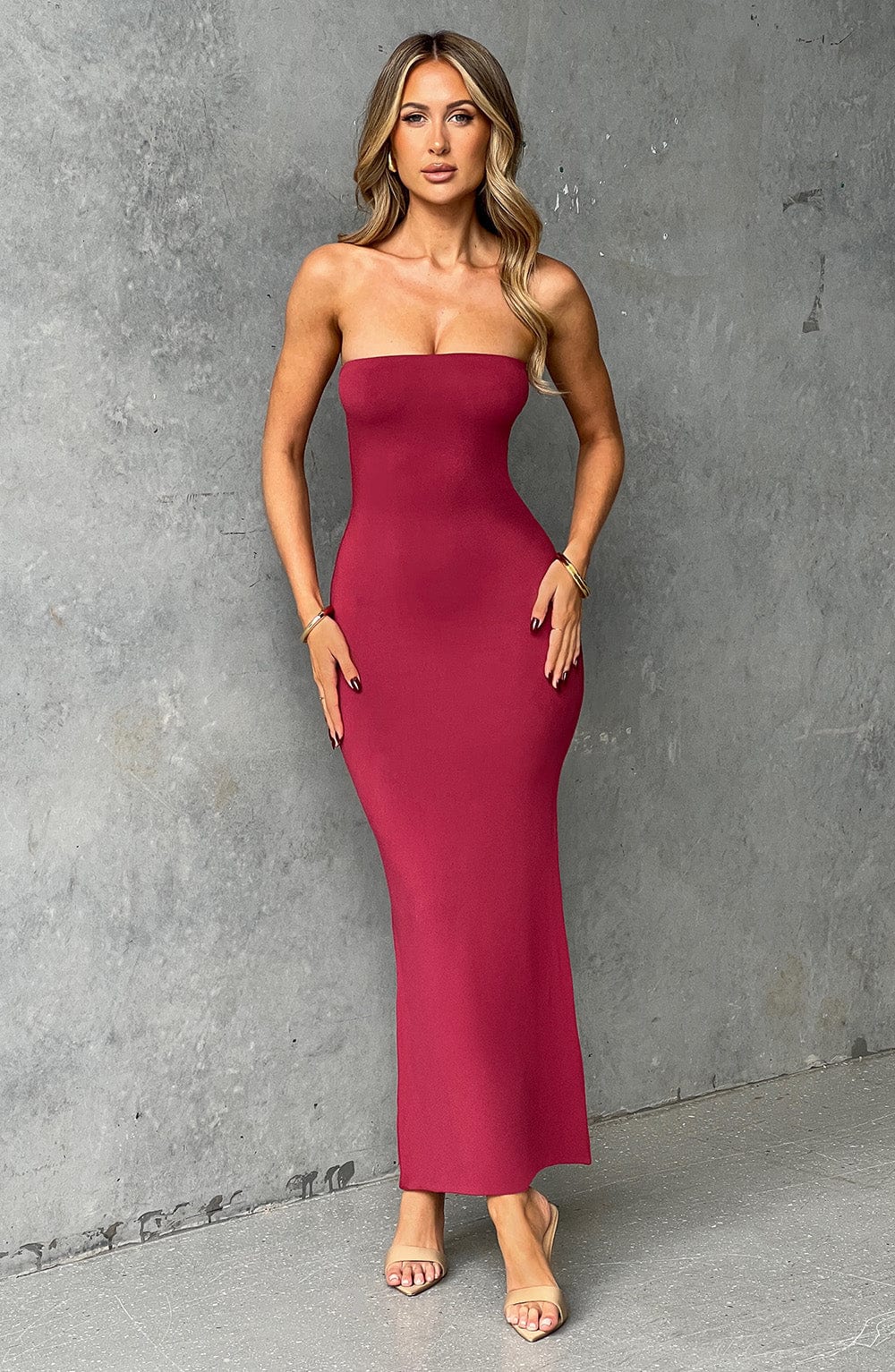https://cdn.shopify.com/s/files/1/2060/7491/files/emery-midi-dress-cherry-dress-xs-babyboo-fashion-31338453303359.jpg?v=1748601928
