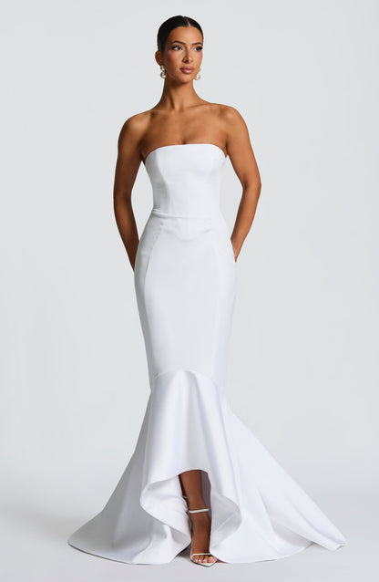 https://cdn.shopify.com/s/files/1/2060/7491/files/emryn-gown-ivory-dress-babyboo-fashion-1171050221.jpg?v=1748943069