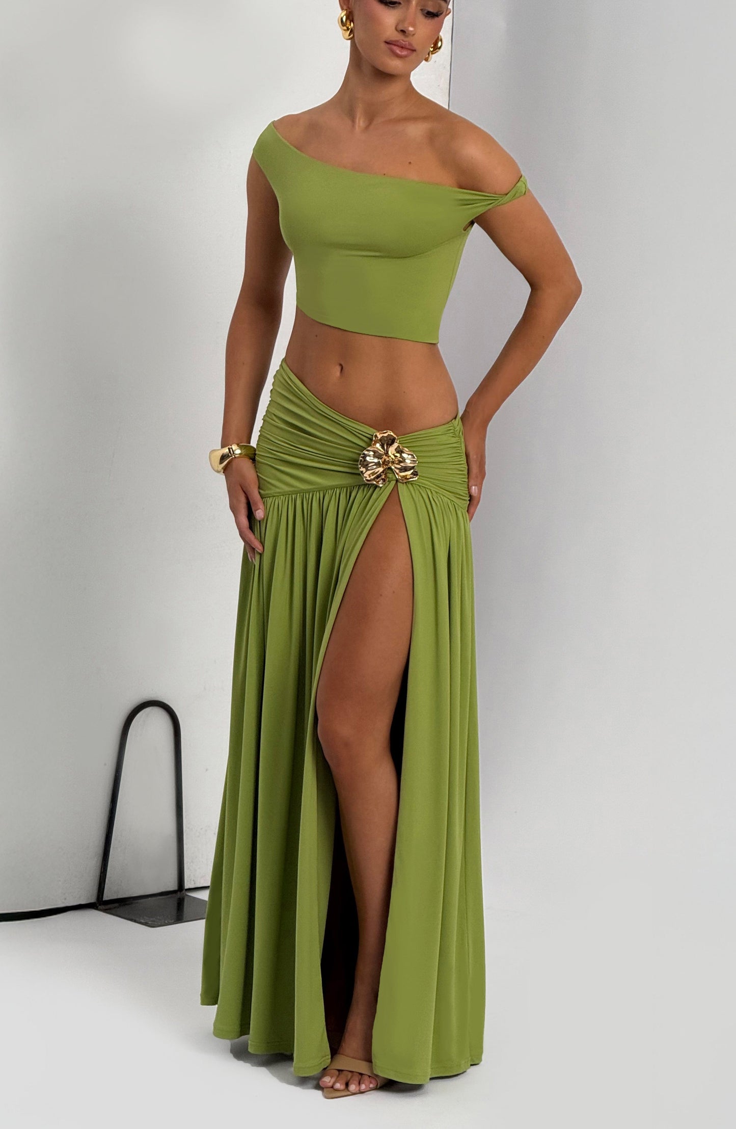 Top Eva Olive Asimmetrico