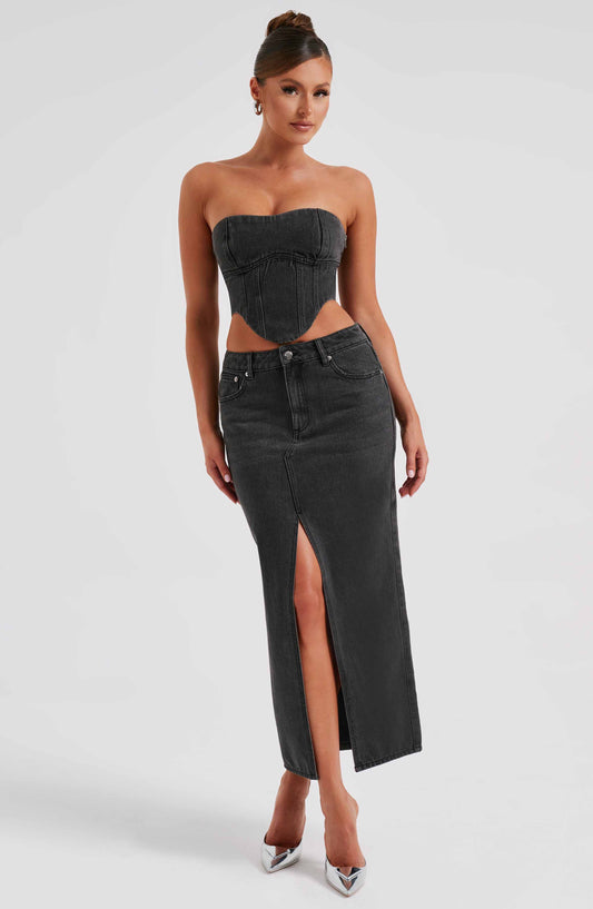 https://cdn.shopify.com/s/files/1/2060/7491/files/flor-maxi-skirt-black-skirt-xs-babyboo-fashion-30906274906175.jpg?v=1748603633