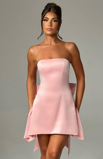 https://cdn.shopify.com/s/files/1/2060/7491/files/freja-mini-dress-blush-dress-babyboo-fashion-31173831098431.jpg?v=1748602817