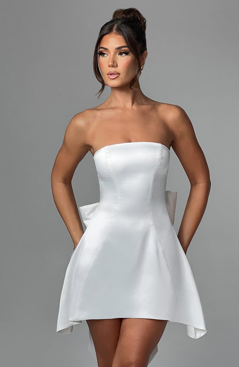 https://cdn.shopify.com/s/files/1/2060/7491/files/freja-mini-dress-ivory-dress-xs-babyboo-fashion-31480360304703.jpg?v=1748602140