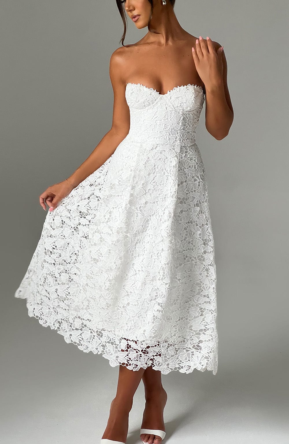 https://cdn.shopify.com/s/files/1/2060/7491/files/ishani-midi-dress-ivory-dress-babyboo-fashion-31216138158143.jpg?v=1748602852