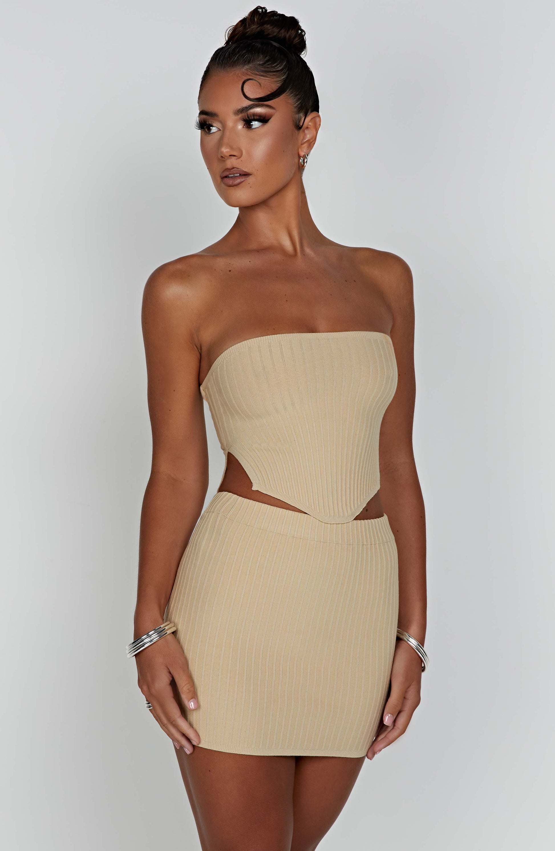 Minigonna beige in maglina stirata