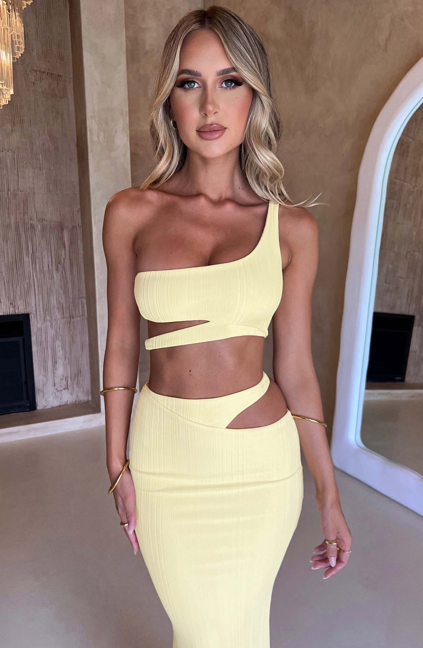https://cdn.shopify.com/s/files/1/2060/7491/products/kaela-top-lemon-tops-xs-babyboo-fashion-30507490934847.jpg?v=1748605334