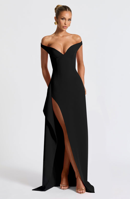 https://cdn.shopify.com/s/files/1/2060/7491/files/khalesia-maxi-dress-black-dress-babyboo-fashion-1156170521.jpg?v=1748599781