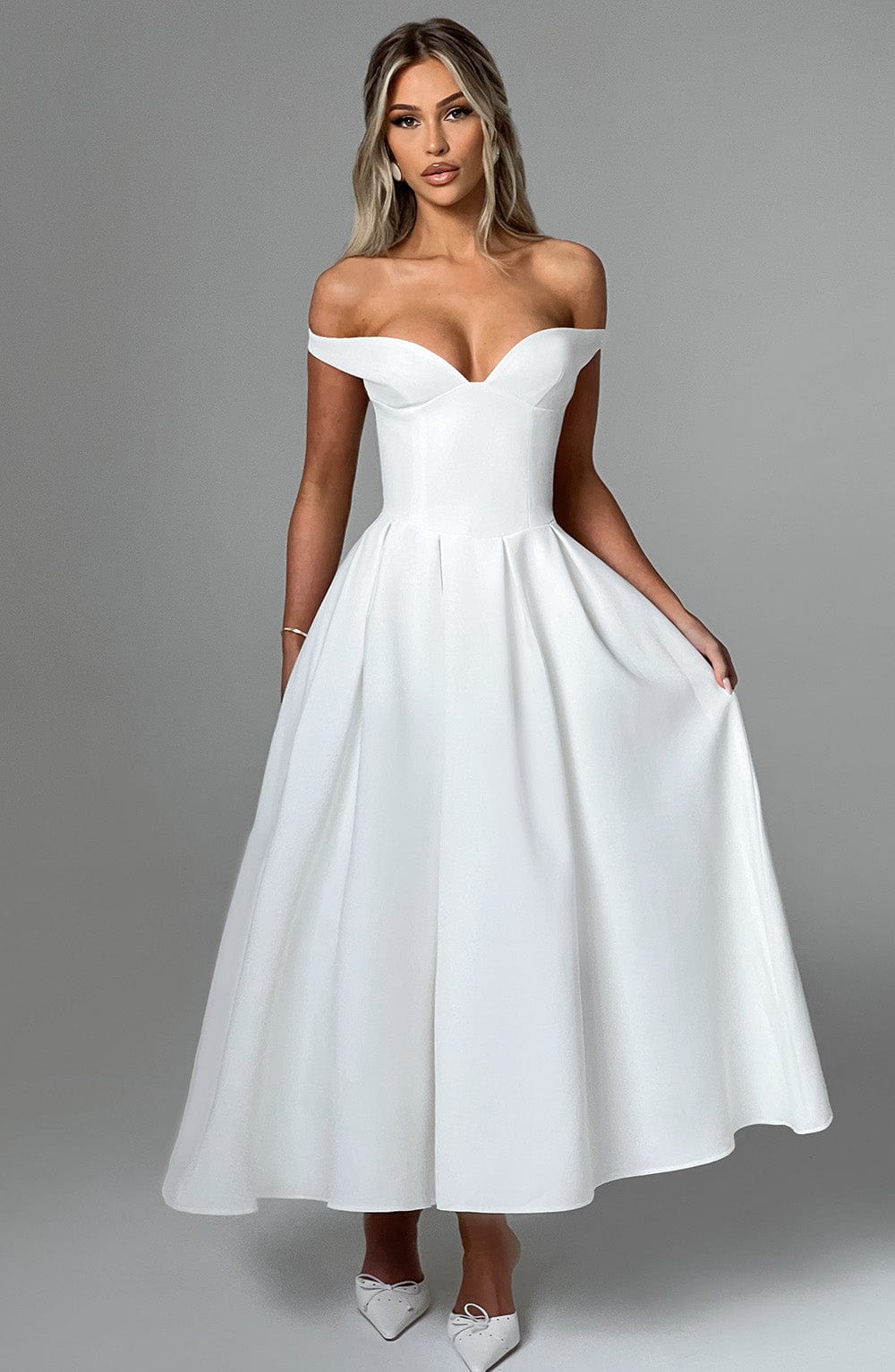 https://cdn.shopify.com/s/files/1/2060/7491/files/lanetta-midi-dress-ivory-dress-babyboo-fashion-32382729322559.jpg?v=1748600783