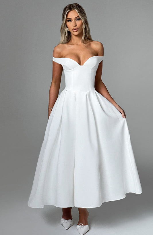 https://cdn.shopify.com/s/files/1/2060/7491/files/lanetta-midi-dress-ivory-dress-babyboo-fashion-32382729322559.jpg?v=1748600783