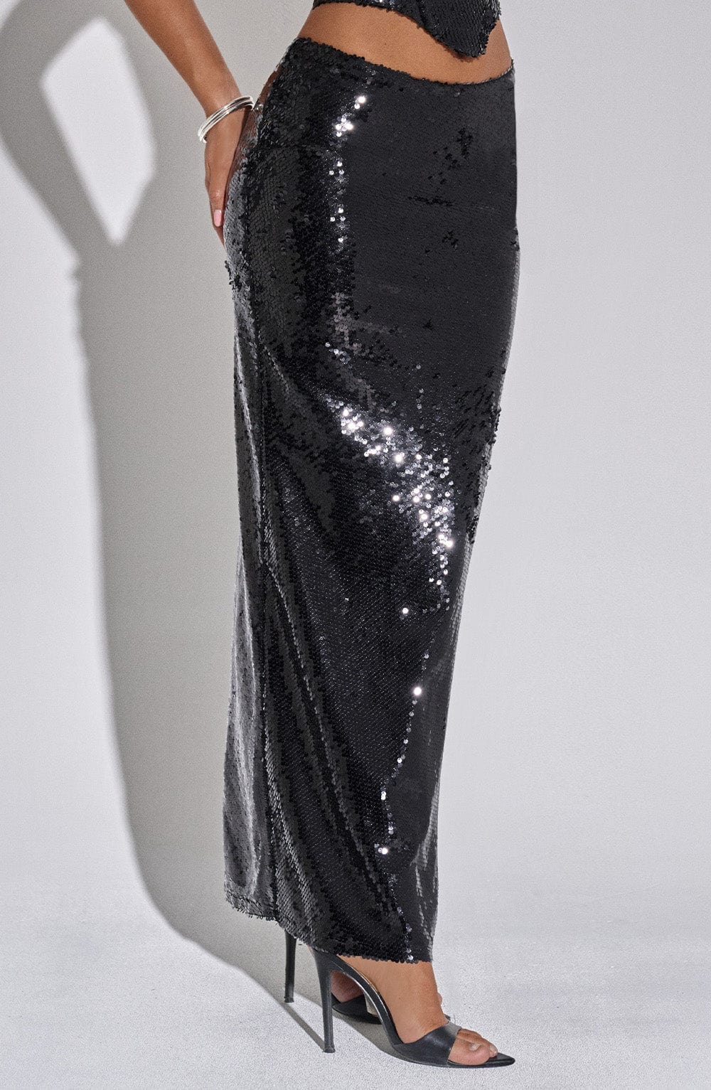 Gonna Maxi in Pizzo Nero