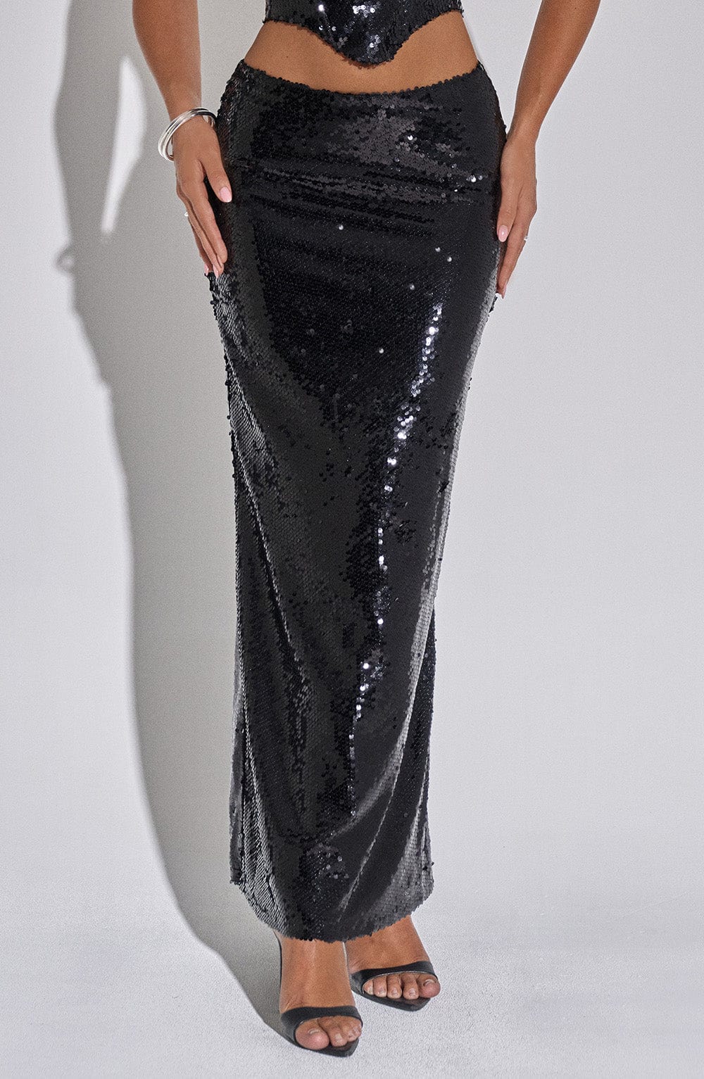 Gonna Maxi in Pizzo Nero