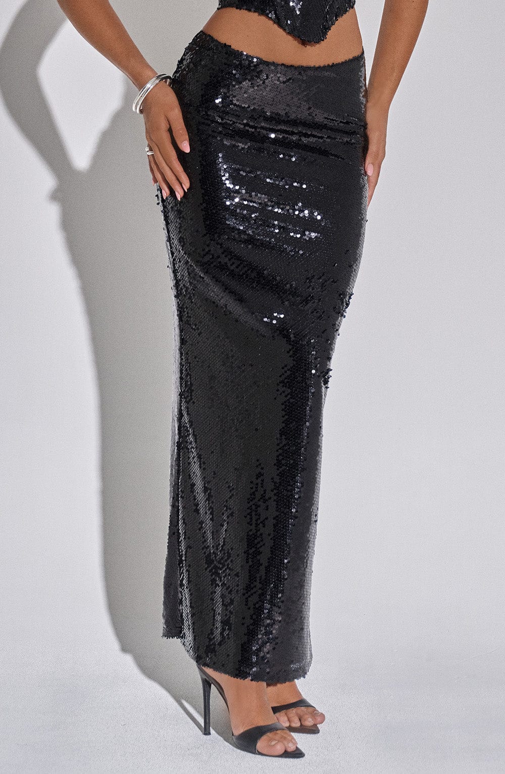 Gonna Maxi in Pizzo Nero