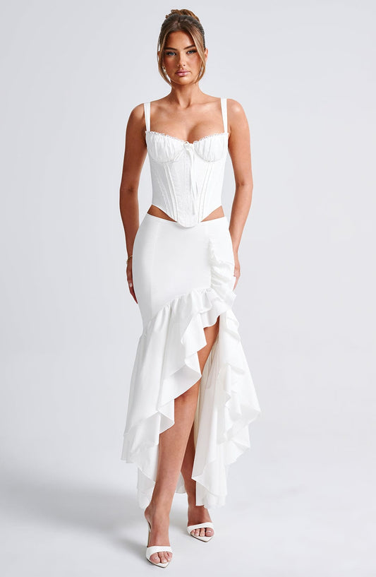 https://cdn.shopify.com/s/files/1/2060/7491/files/lavinia-maxi-skirt-ivory-skirt-xs-babyboo-fashion-32119470325823.jpg?v=1748601065
