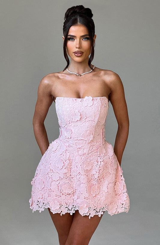 https://cdn.shopify.com/s/files/1/2060/7491/files/leona-mini-dress-blush-dress-babyboo-fashion-31703963238463.jpg?v=1748601685