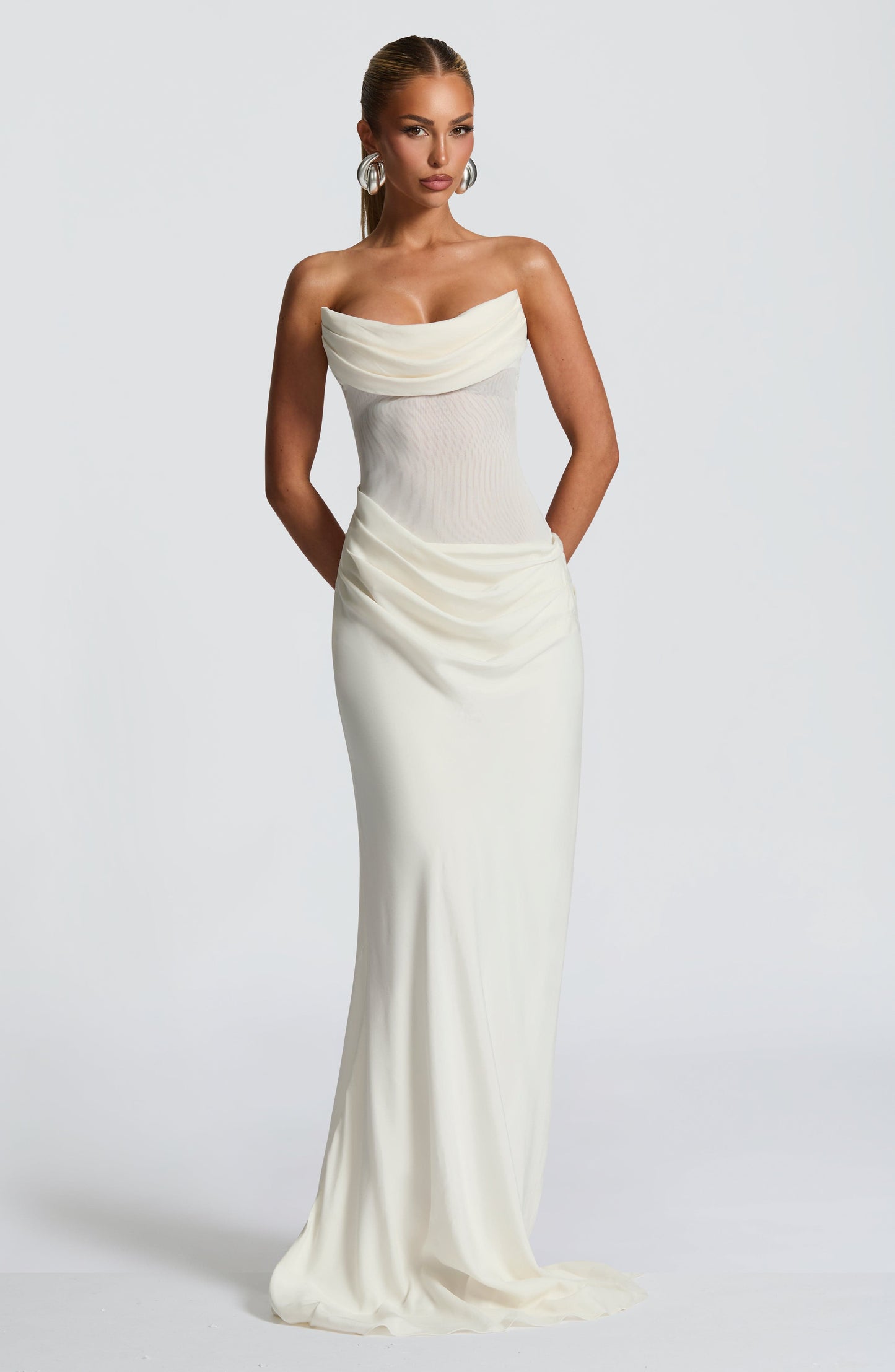 Liora Maxi Dress in Avorio