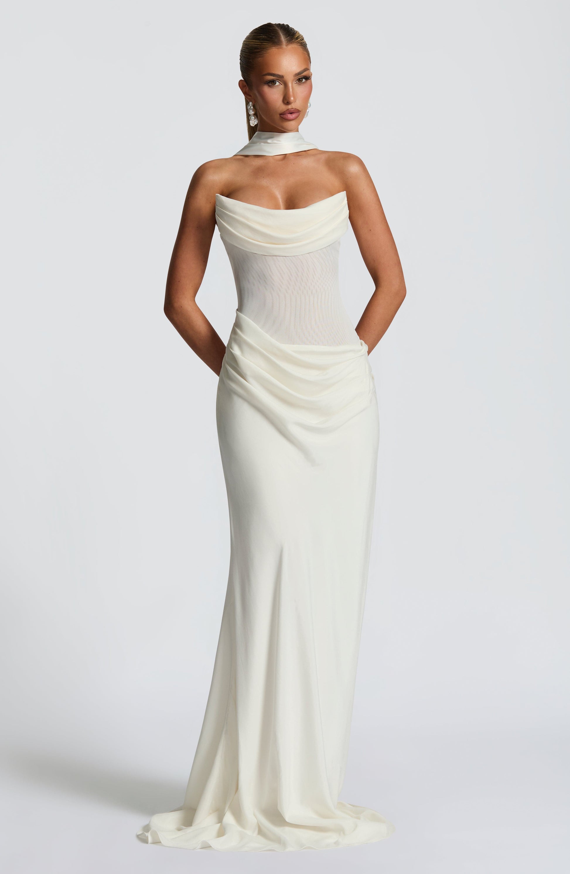 Liora Maxi Dress in Avorio